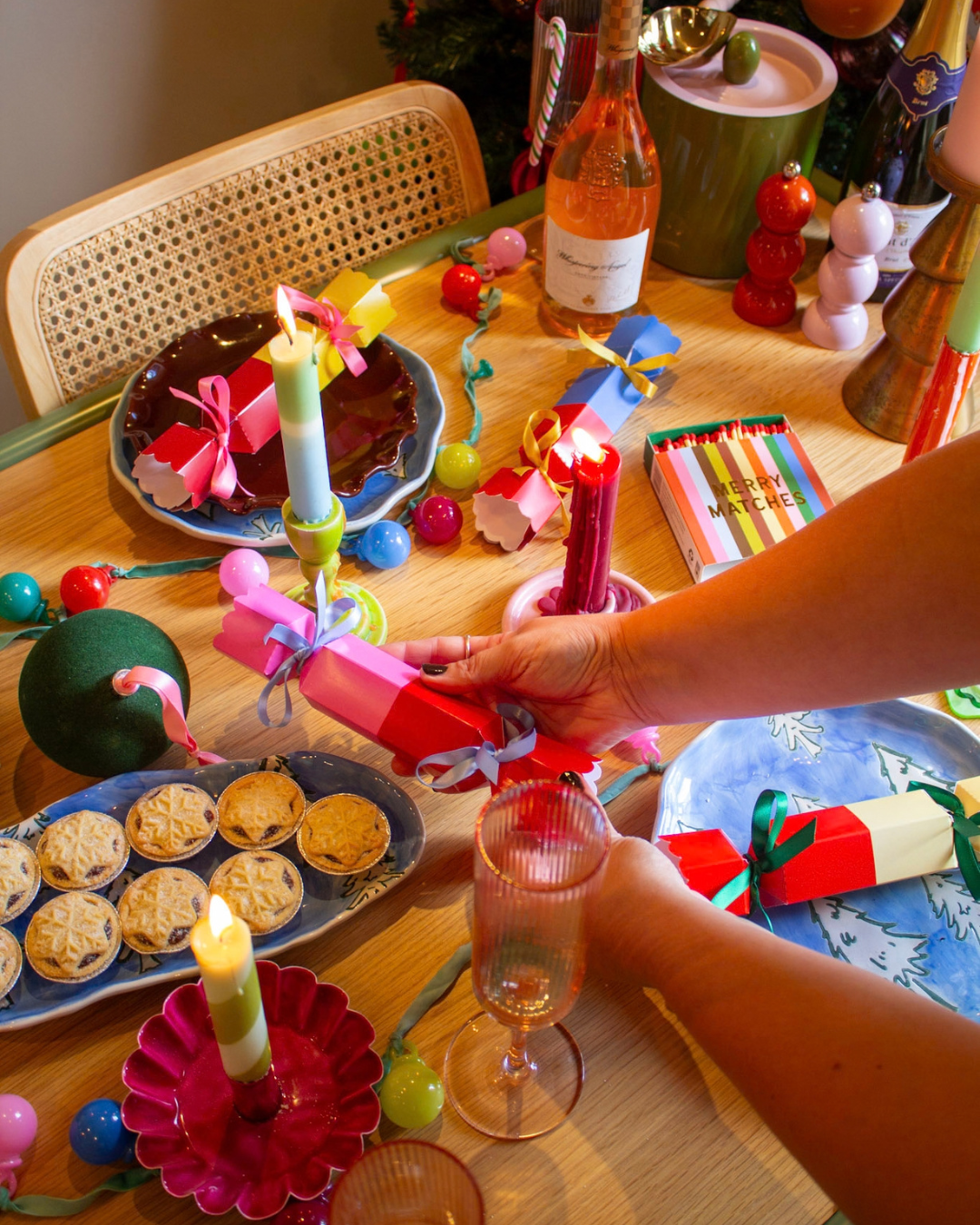 Fill-Your-Own Pink & Red Christmas Crackers