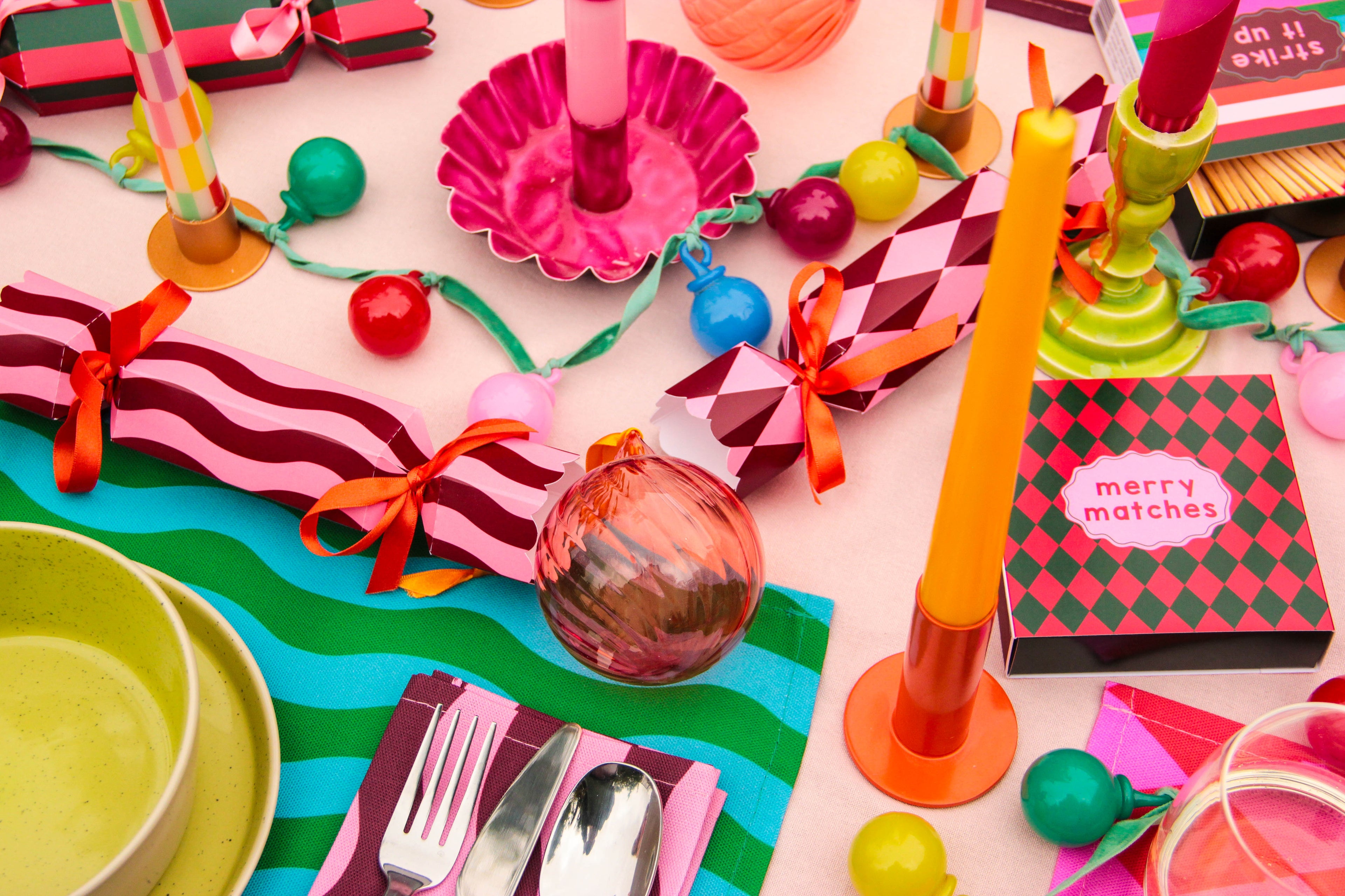 Pink & Maroon Christmas Crackers