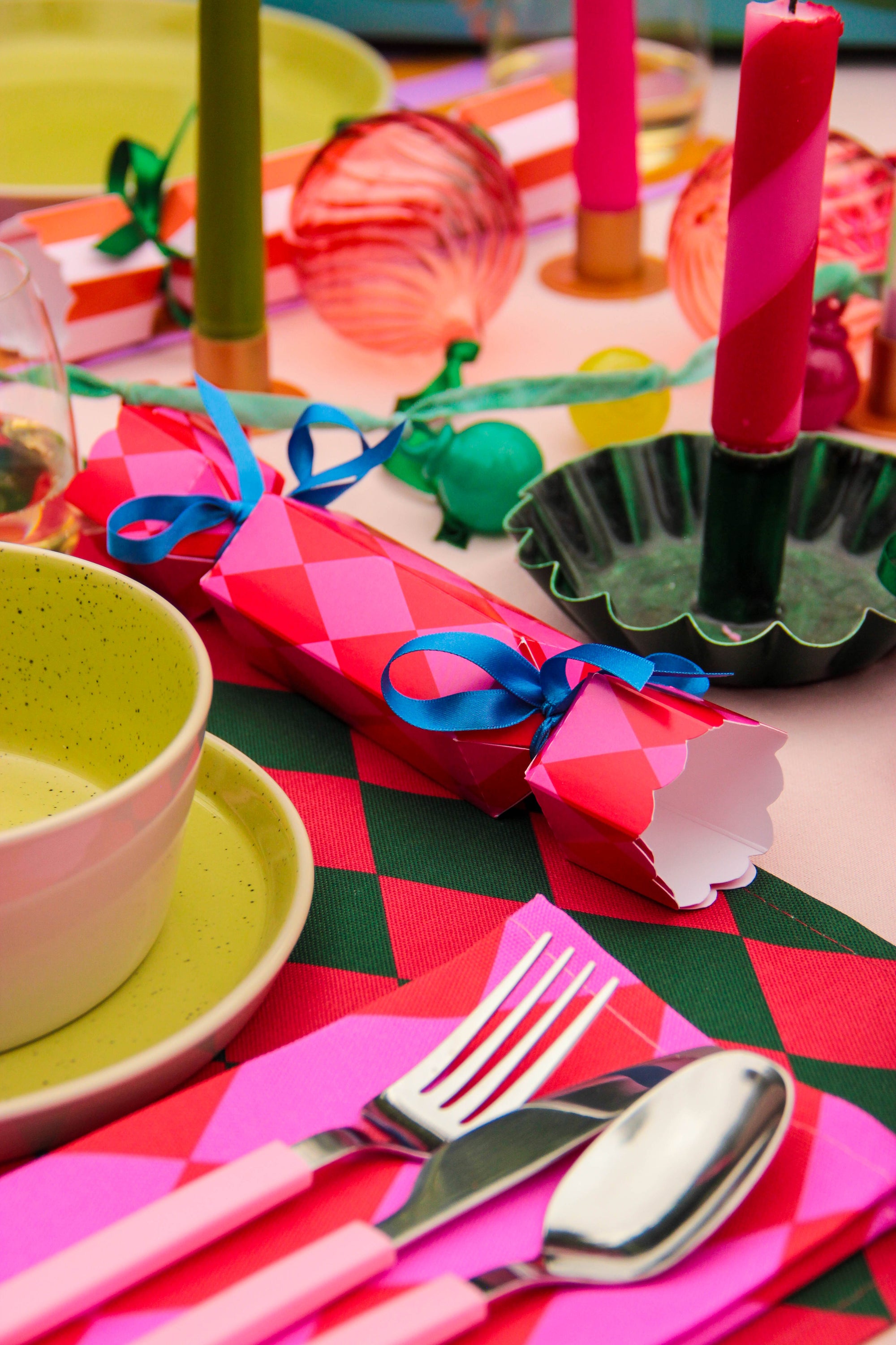 Red & Green Placemat/Napkin Pair
