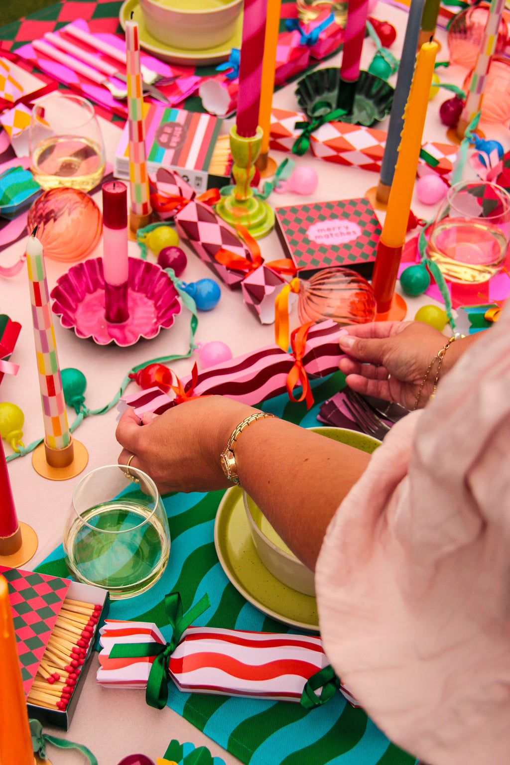 Pink & Maroon Christmas Crackers