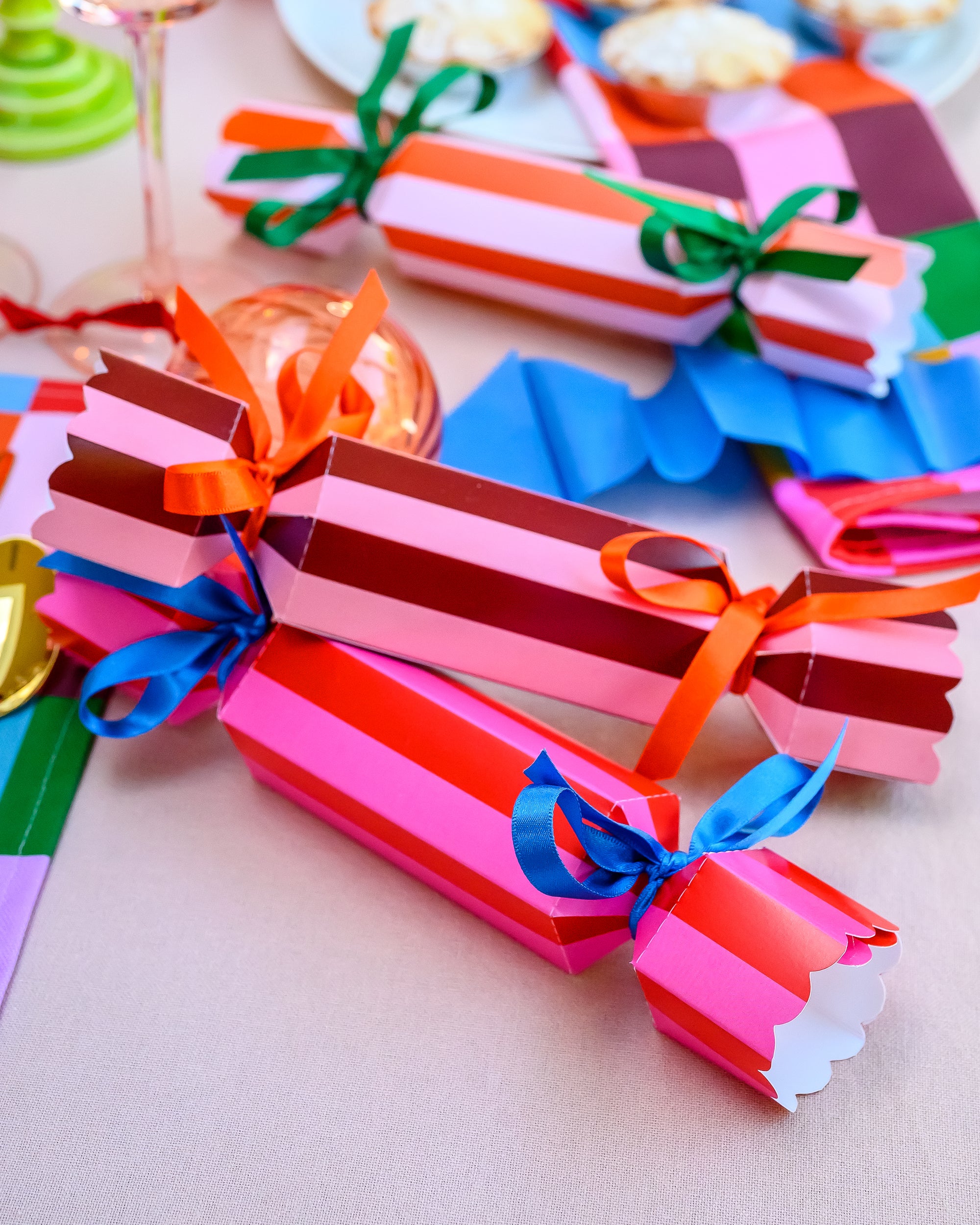 Red & Pink Stripe Christmas Crackers