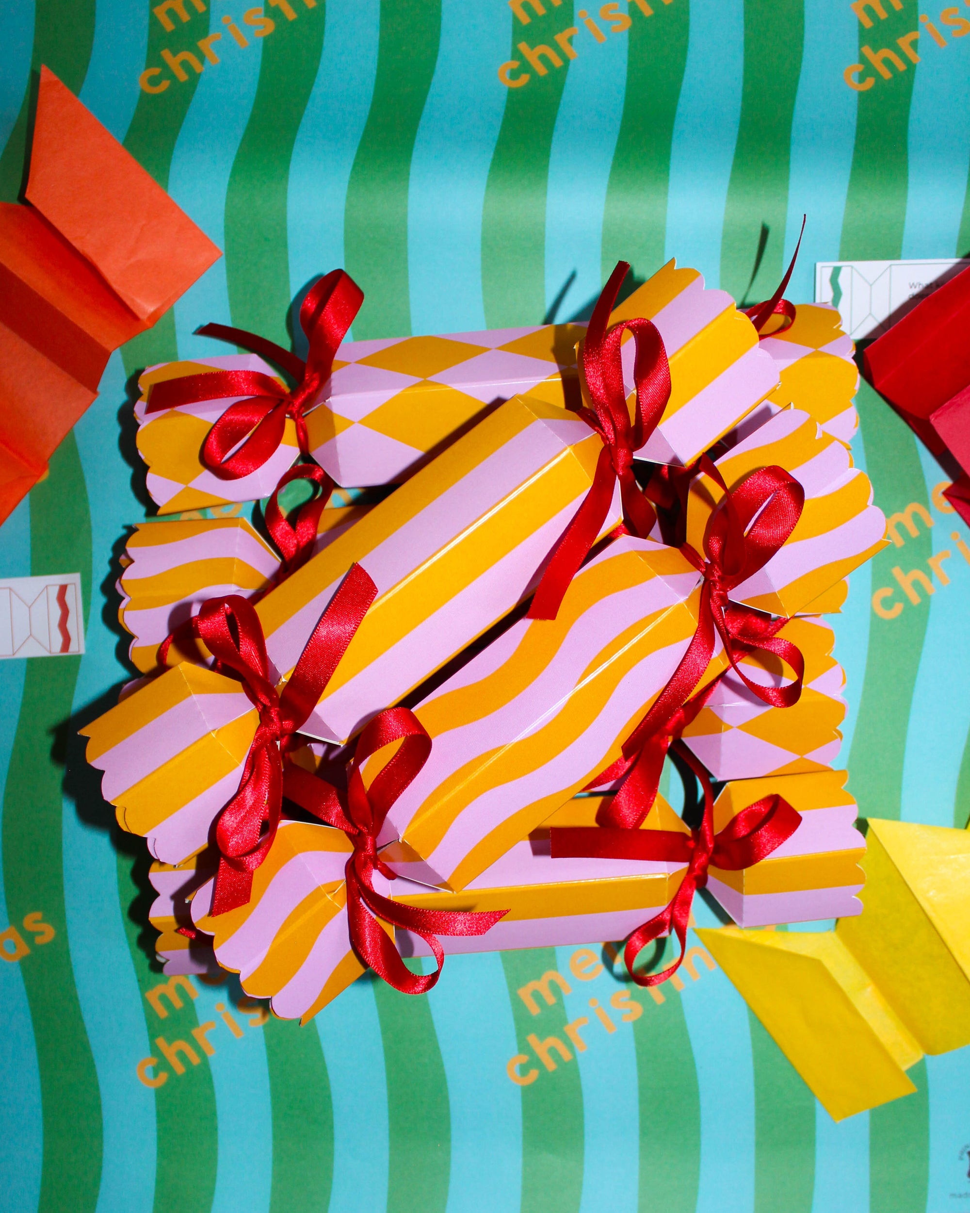 SINGLE Lilac & Mustard Christmas Cracker