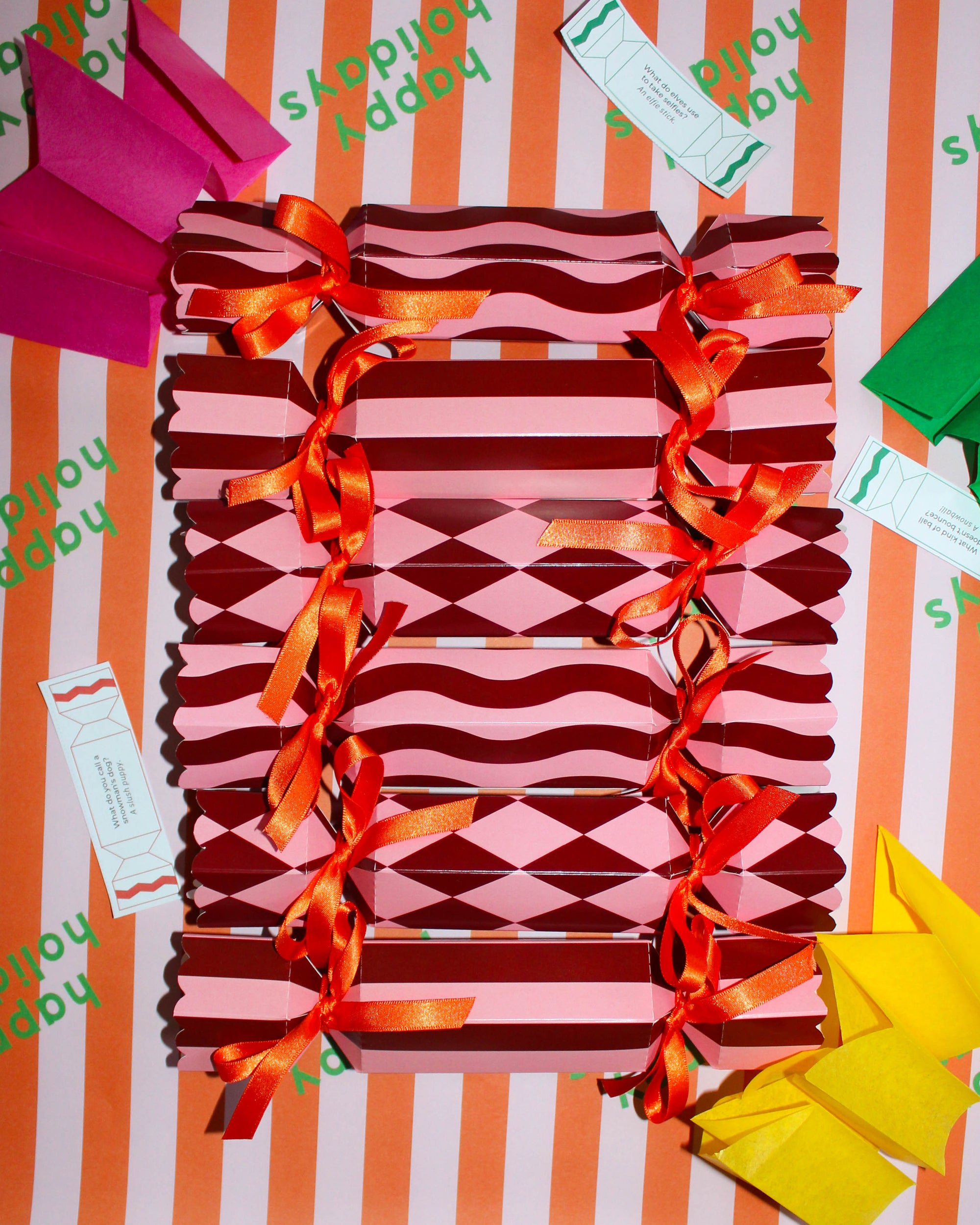 SINGLE Pink & Maroon Christmas Cracker